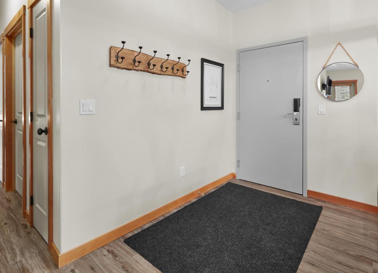 Newly Renovated Grizzly Lodge, Spacious 3Br 2Ba With Open Pool, Hot Tub Canmore Exterior foto